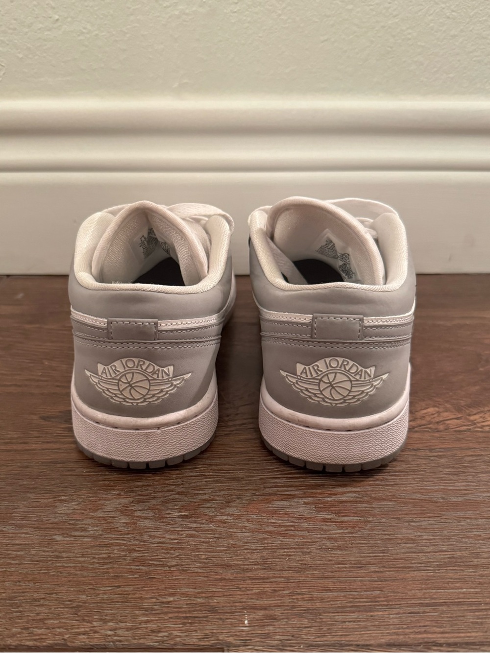 Jordan Low-Top Sneakers in White and Light Gray - Picture 3 of 4